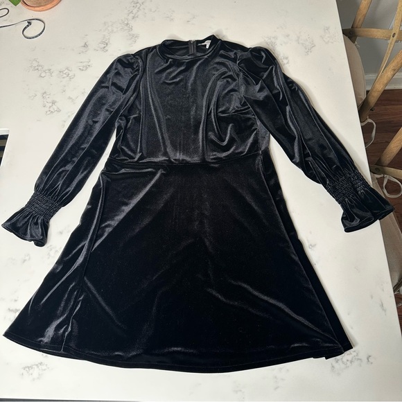 Loft Velvet Smocked Ruffle Cuff Flare Dress Size 10-C28 - Picture 2 of 6